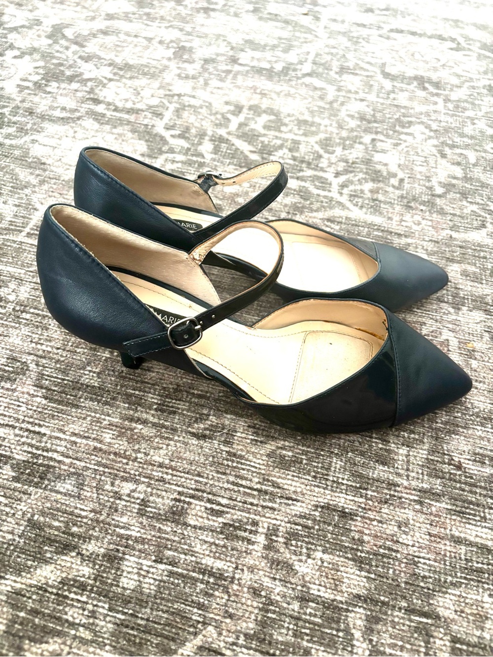 Alex Marie Navy Pointed Toe Mary Jane Kitten Heels Mixed Materials 6M - Picture 3 of 8
